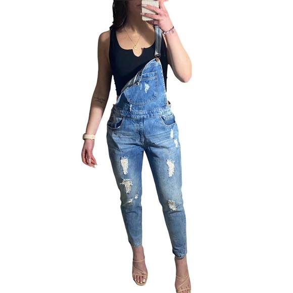 Forever 21 ripped denim overalls in light blue | size 30 | NEW - Picture 10 of 11